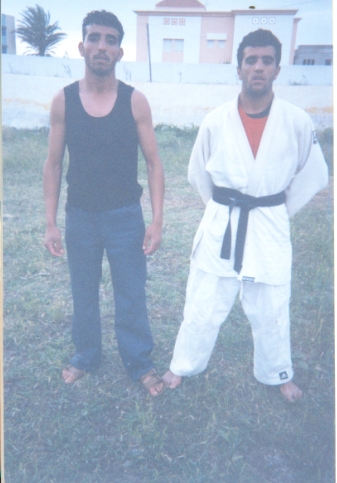 agdi  .......n3aylak wlmdal lakmyou jat leule